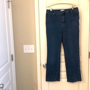 😊Coldwater Creek Classic fit blue jeans size 14T.. NWOT 96% cotton 4% spandex😊